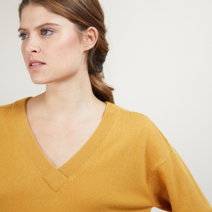 Cashmere V-neck sweater with slits - Barnabe