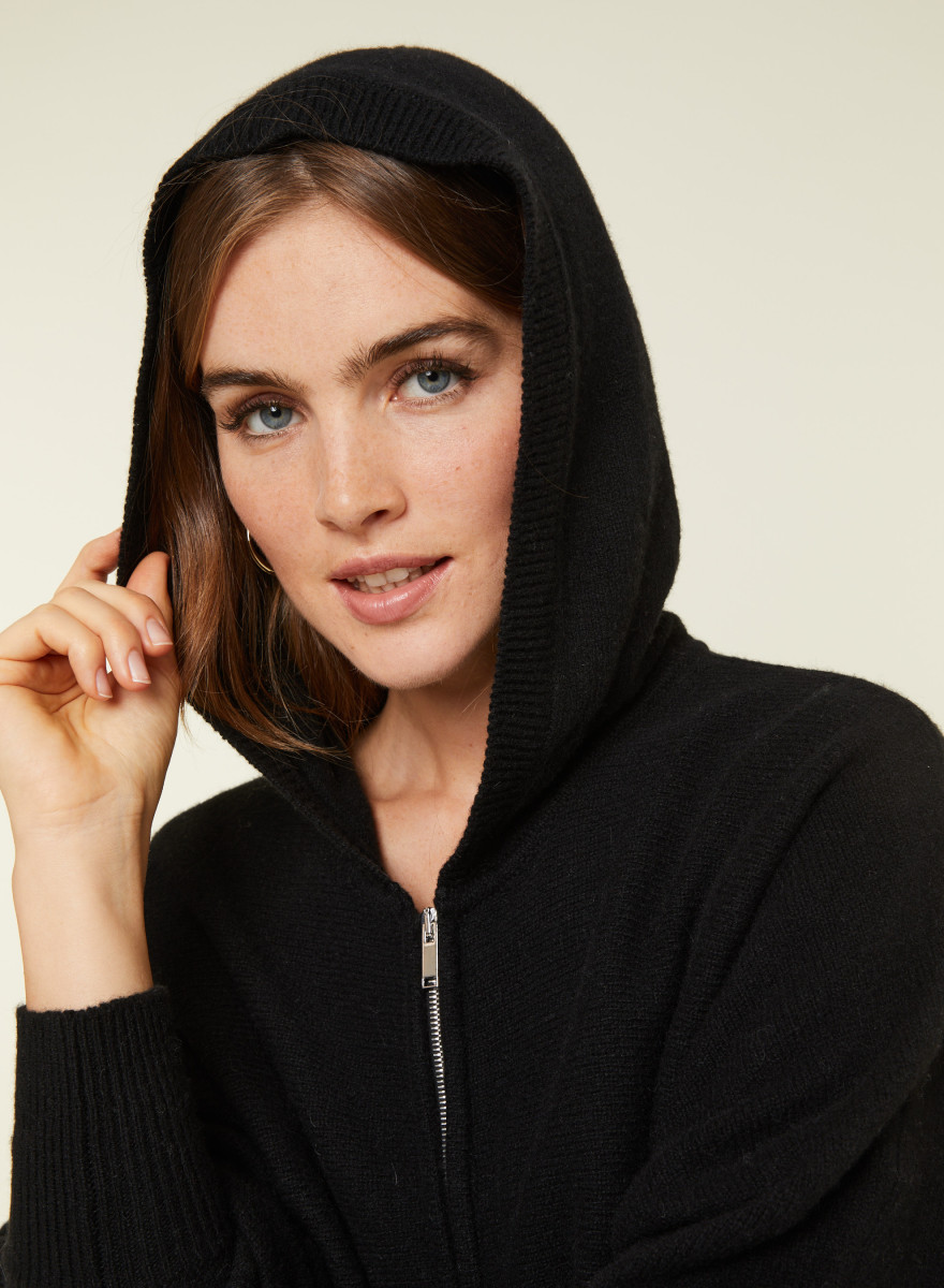 Zipped hoodie with batwing sleeves in recycled cashmere and wool - Albin