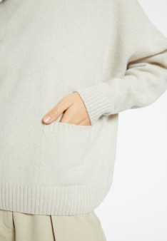 Loose-fitting cashmere and wool sweater with pockets - Davina