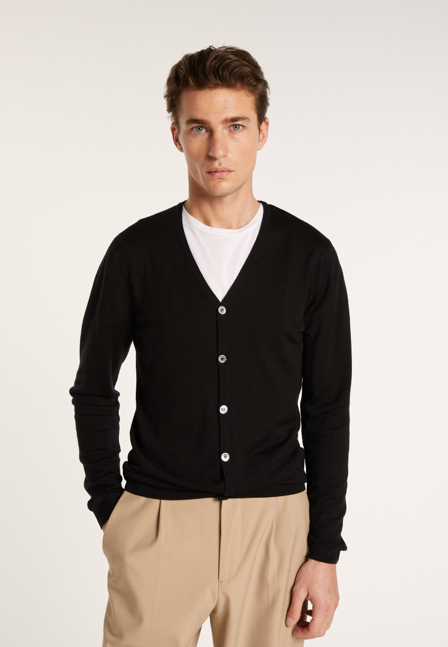 Button-down cardigan in merino wool - Etienne