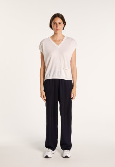 Cashmere Linen V-neck T-shirt - Meg