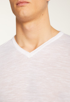 Cotton V-neck T-shirt - Reuben