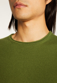 Round-neck cashmere sweater with rolled finishes - Ernest