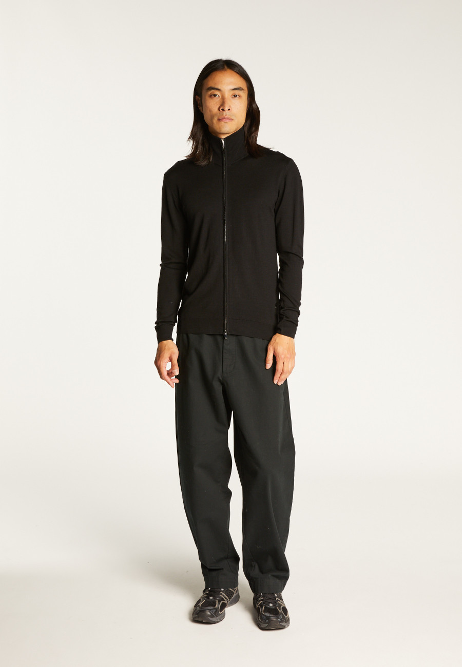 Zipped vest with logo in merino wool