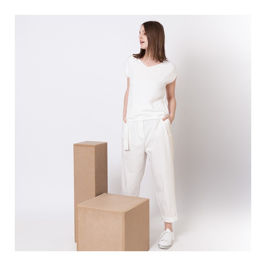 Buttoned blouse on the back Adélie